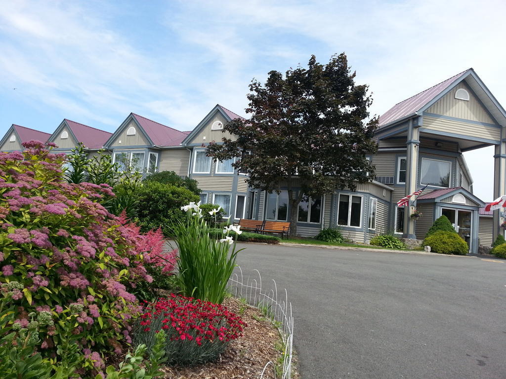 Granite Town Hotel Saint George Extérieur photo