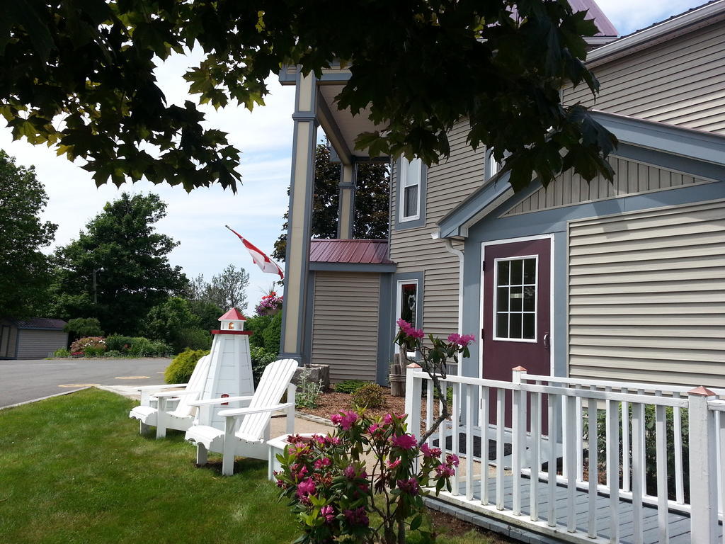 Granite Town Hotel Saint George Extérieur photo