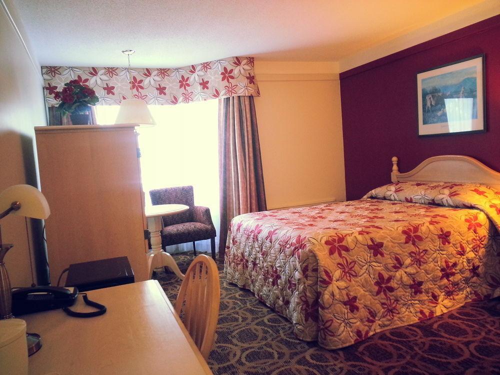 Granite Town Hotel Saint George Extérieur photo